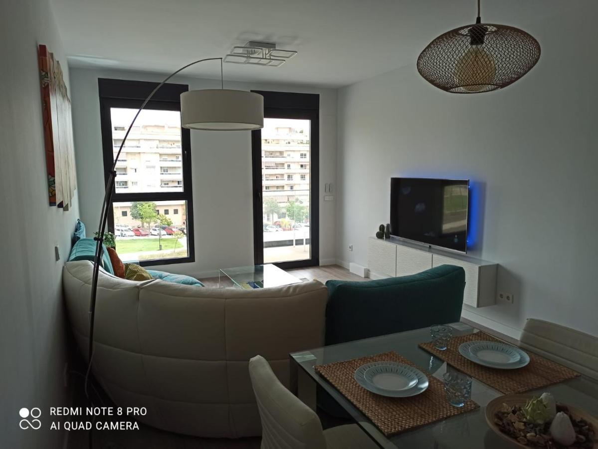 Teatinos Suite Малага Экстерьер фото