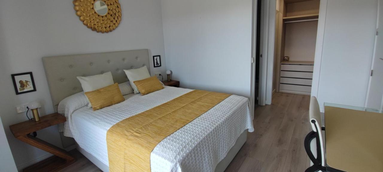 Teatinos Suite Малага Экстерьер фото
